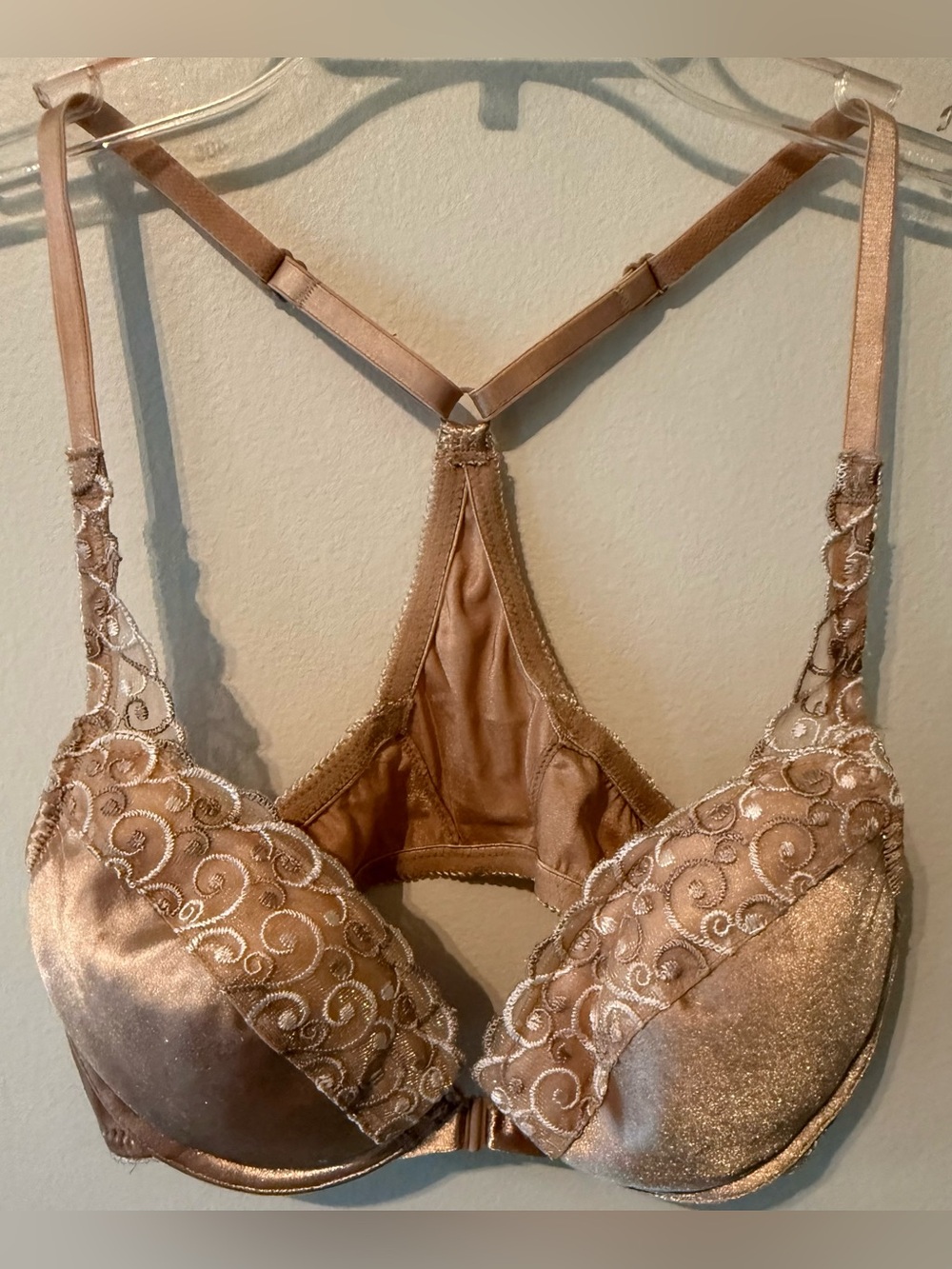 Victoria's Secret Nude Embroidered T-Back Padded Underwire Bra - Picture 2 of 13